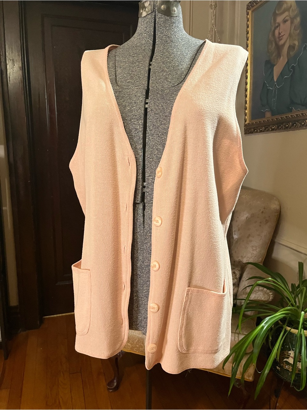 Women's Peach Button-Front Storage Vest with Pockets